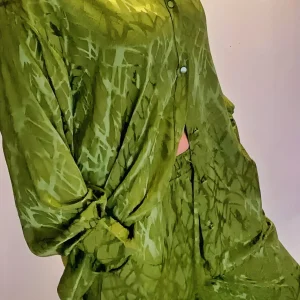 Ensemble Deux Pièces Fluide - Pantalon Large et Haut Assorti pour un Look Décontracté et Élégant