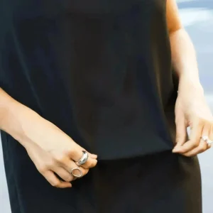 Bague Argentée Femme Élégante en Argent Véritable, Design Intemporel et Versatile