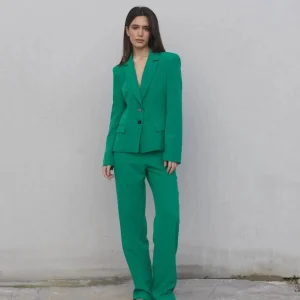 Blazer tailleur ajusté vert émeraude – pièce de costume