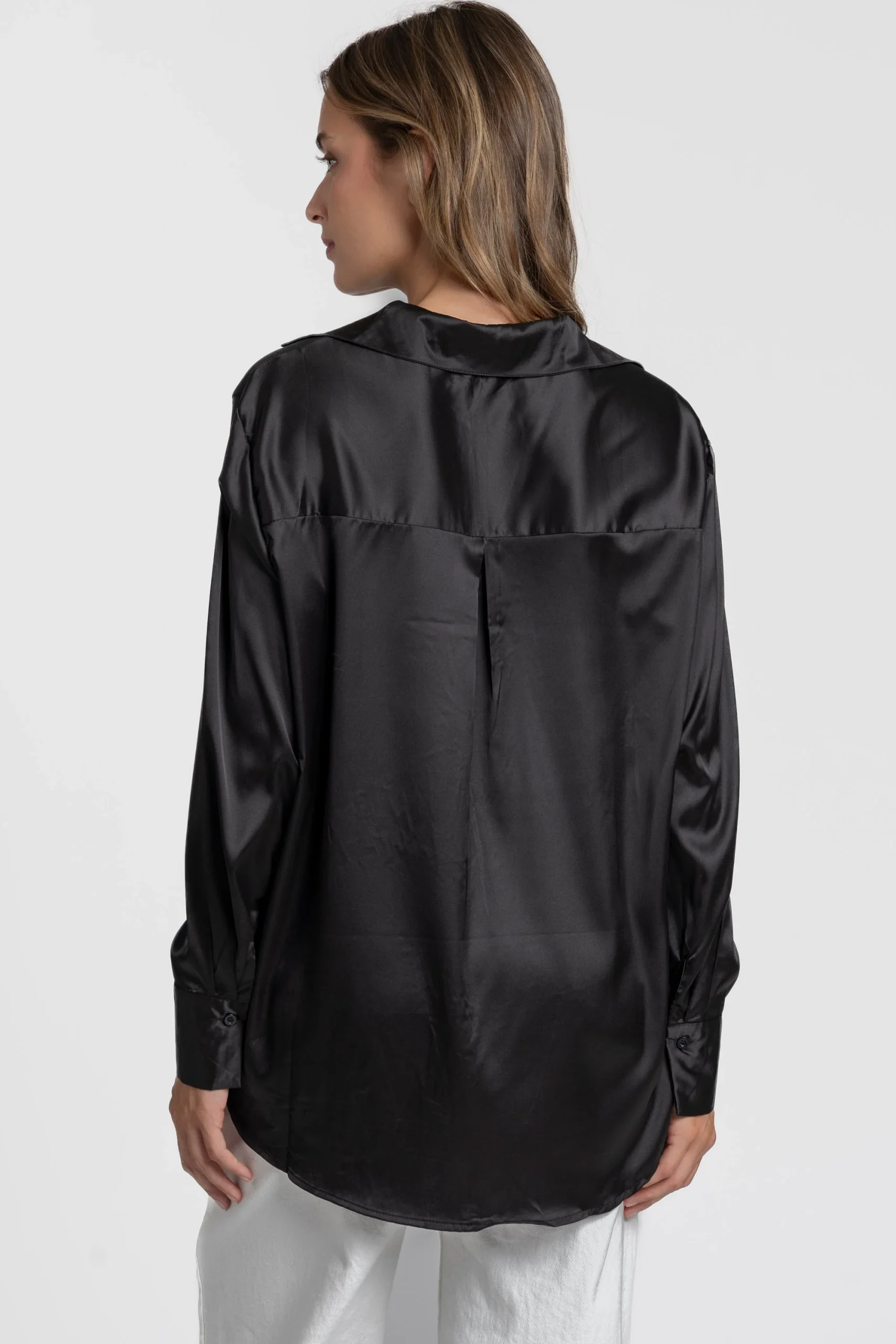 Blouse satinée élégante – Coupe ample – Col chemise – Image 5