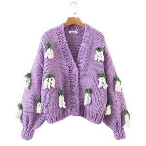 Cardigan chic femme ponpon
