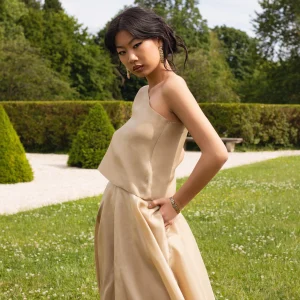 Top Asymétrique Beige en Soie