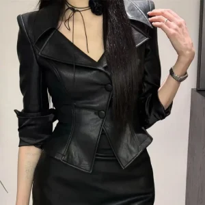 La Veste urbaine chic et féminine